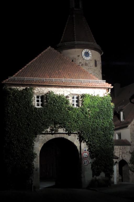 Hotel-Gasthof Neue Post Leutershausen  Exterior photo